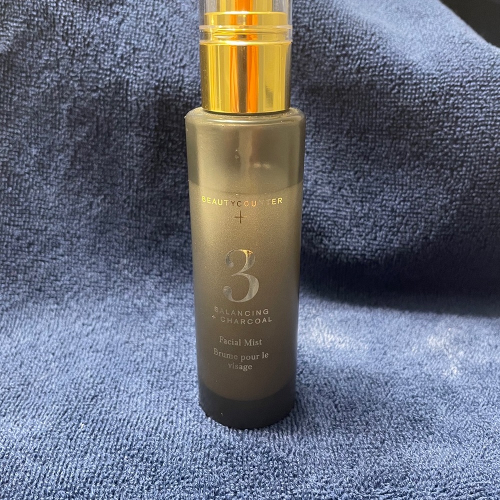 Beautycounter balancing facial mist